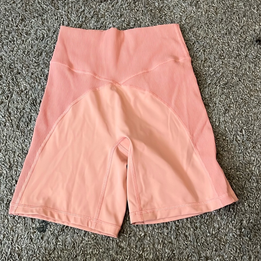 Aerie Bike Short - Picture 1 of 3